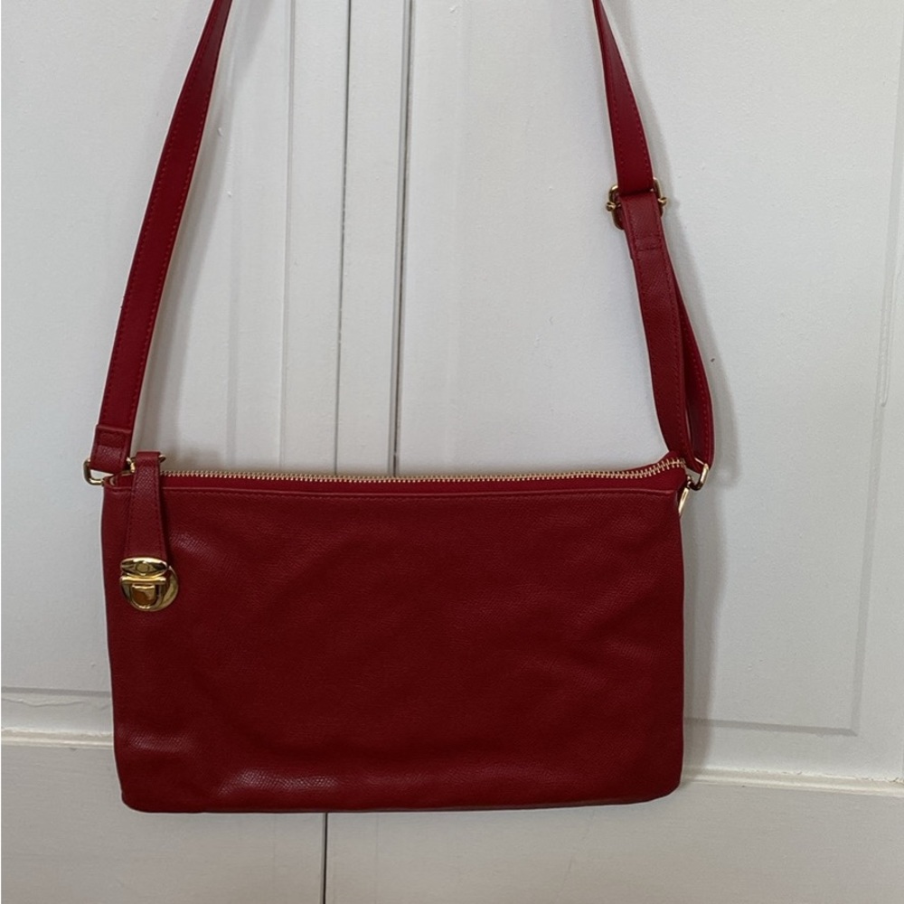 Red leather purse by Levengers